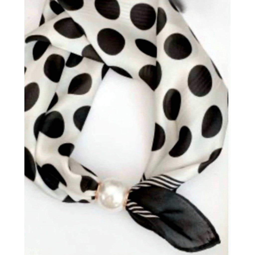 Scarf T&S Chloe Scarf w. magnetic pearl Scarf Big dots white