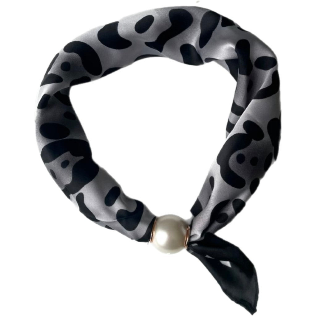 Scarf T&S Chloe Scarf w. magnetic pearl Scarf Black/grey spots