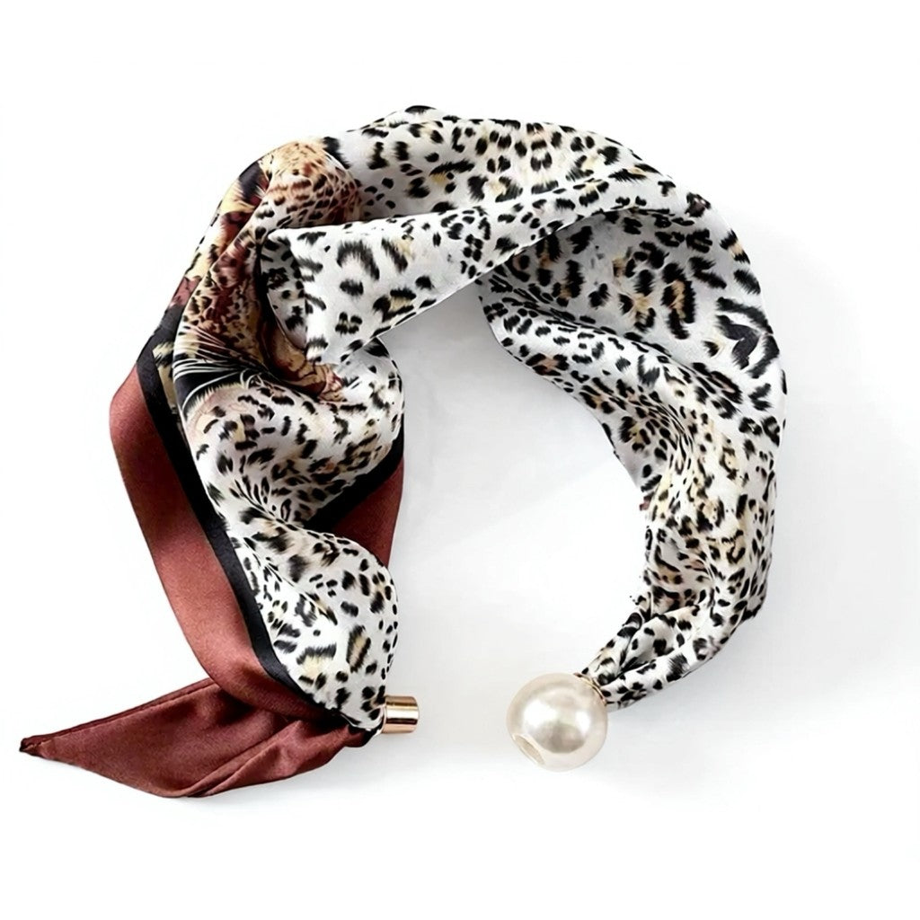 Scarf T&S Chloe Scarf w. magnetic pearl Scarf Leopard cayenne