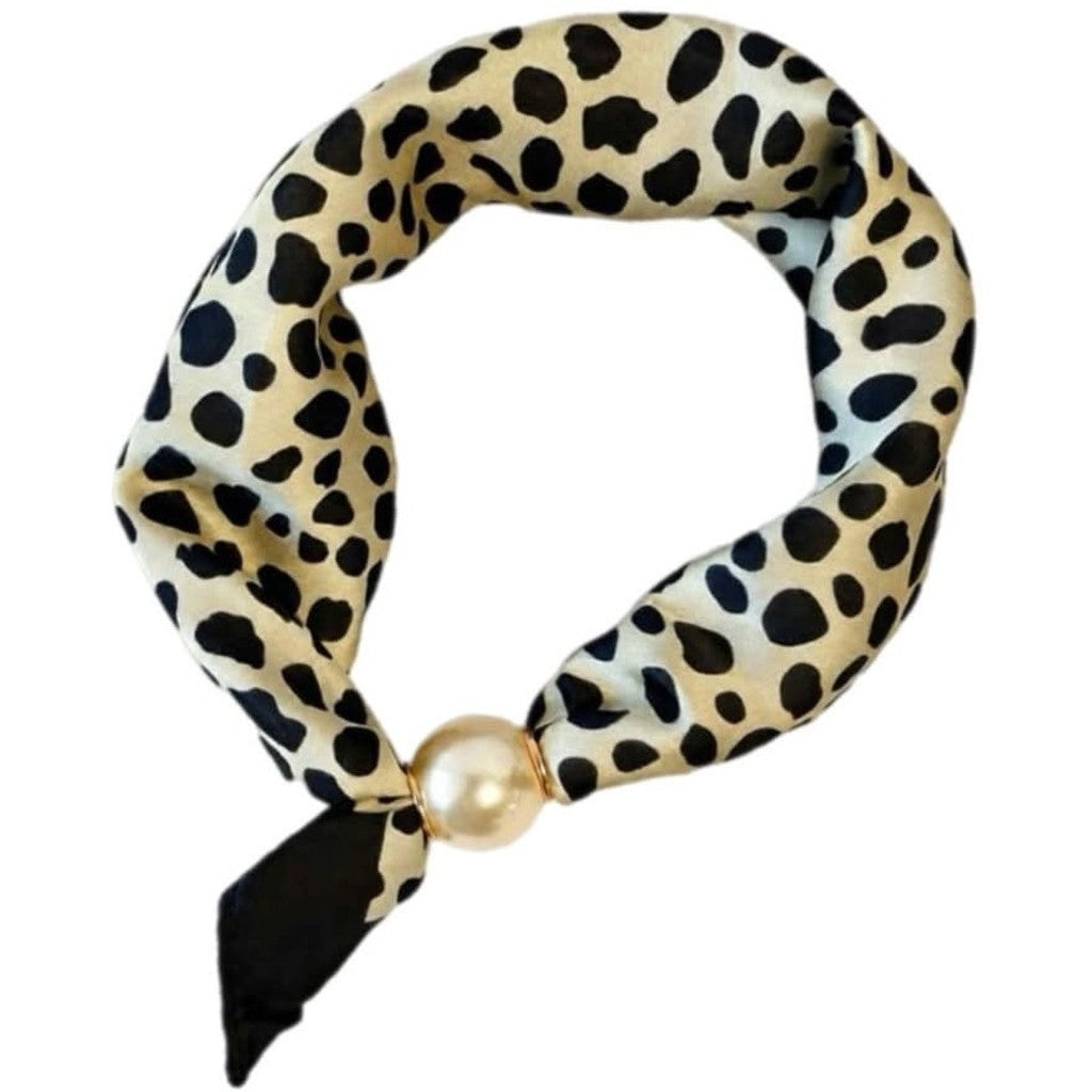Scarf T&S Chloe Scarf w. magnetic pearl Scarf Spots black/white