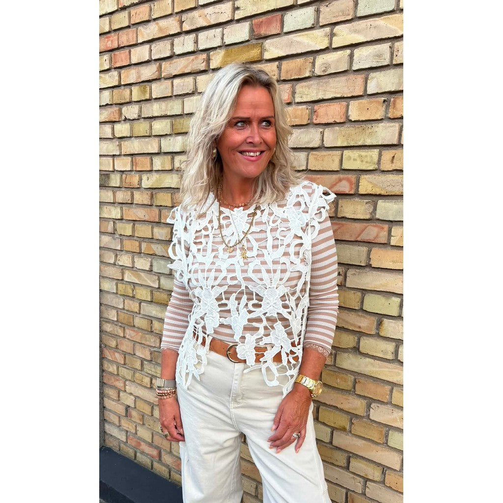 Clothing T&S Gudrun Lace Top Top Ivory