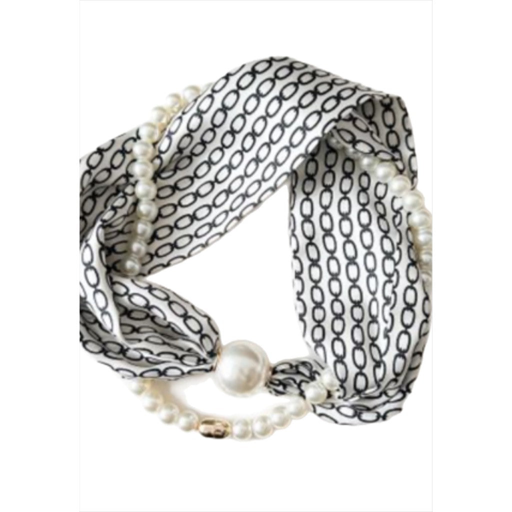 Scarf T&S Kim Scarf w. magnetic pearl and necklace Scarf Black-white