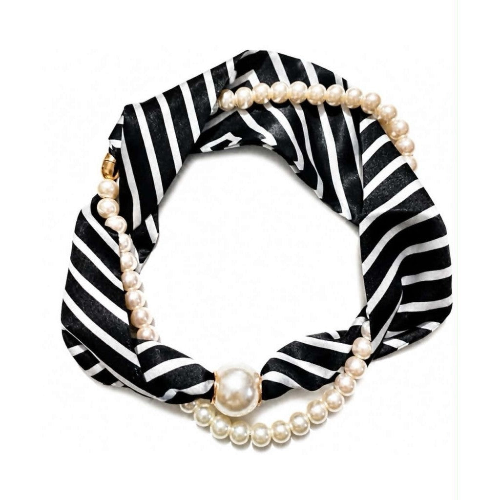 Scarf T&S Kim Scarf w. magnetic pearl and necklace Scarf aw8