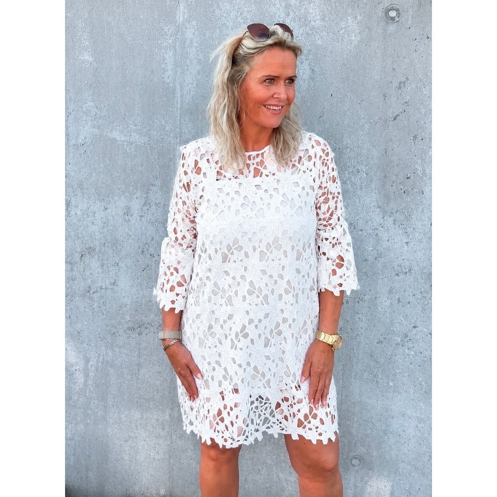 Clothing T&S Peach Lace Dress Dress White