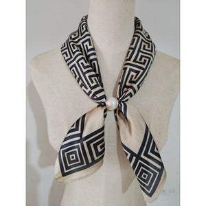 Scarf T&S Aliki Scarf w. magnetic pearl Scarf aw1