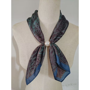 Scarf T&S Aliki Scarf w. magnetic pearl Scarf aw15