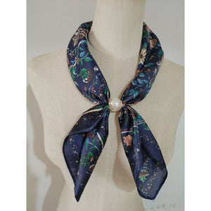 Scarf T&S Aliki Scarf w. magnetic pearl Scarf aw8