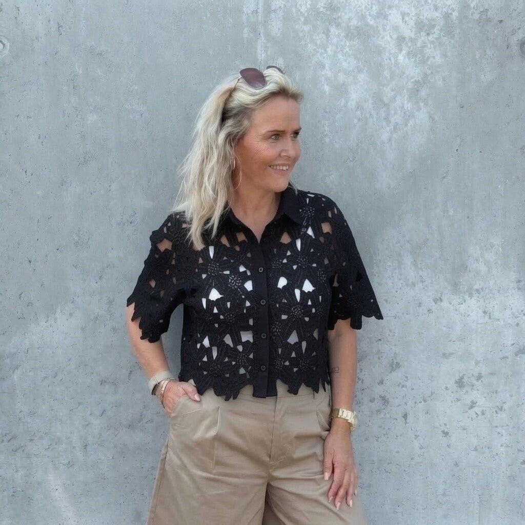 Clothing T&S Cherry Lace Shirt Shirt Black