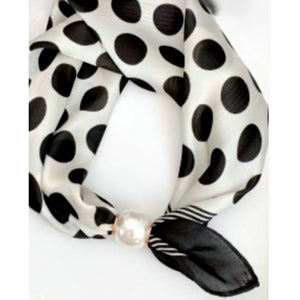 Scarf T&S Chloe Scarf w. magnetic pearl Scarf Big dots white