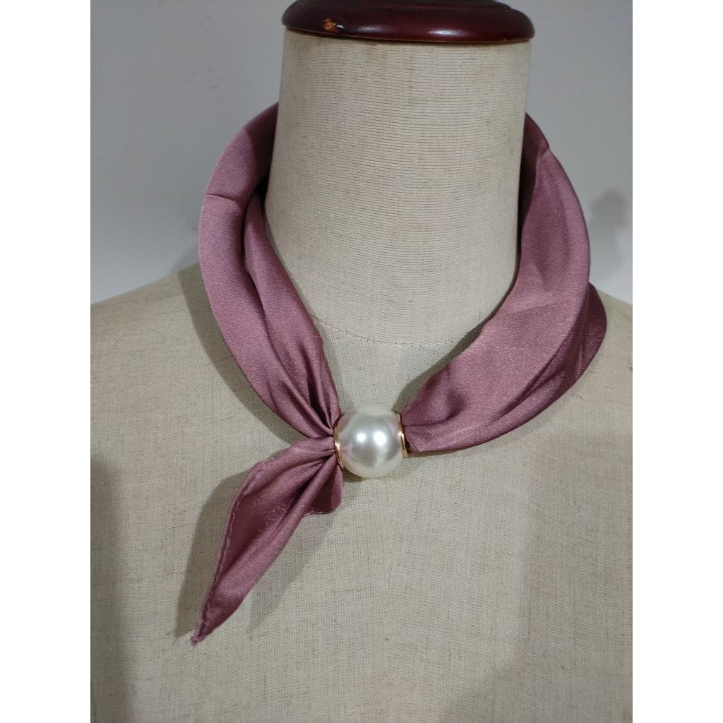 Scarf T&S Chloe Scarf w. magnetic pearl Scarf Plum