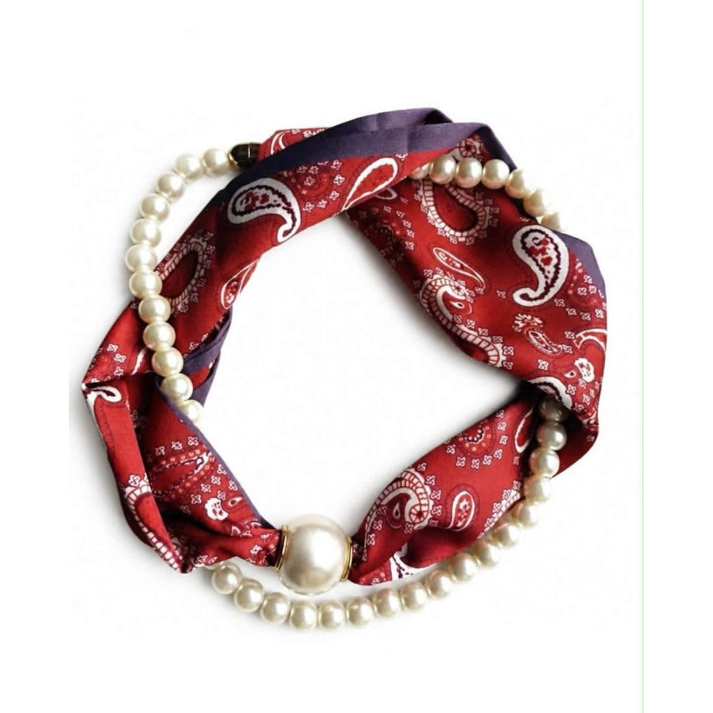 Scarf T&S Kim Scarf w. magnetic pearl and necklace Scarf aw15